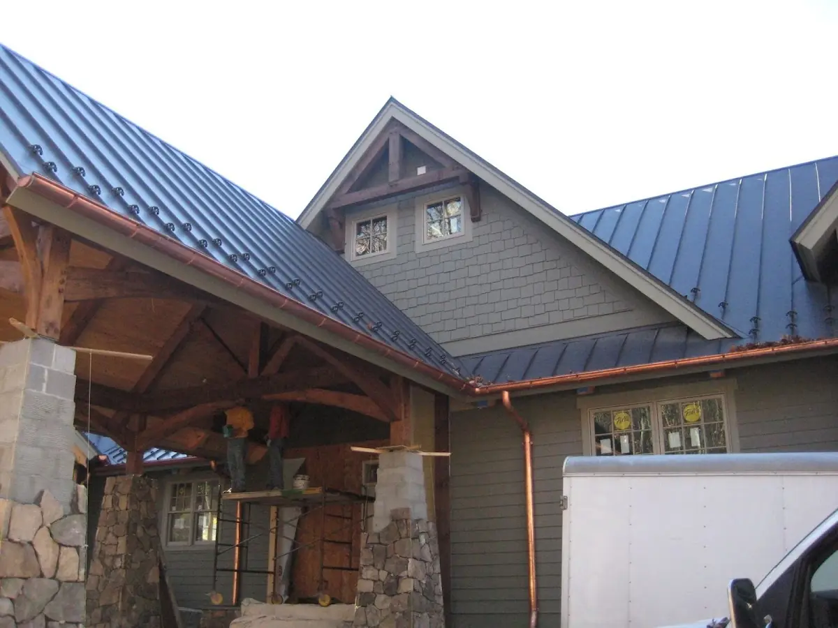 Craftsman Roofing team delivering quality roofing work in West Chatsworth